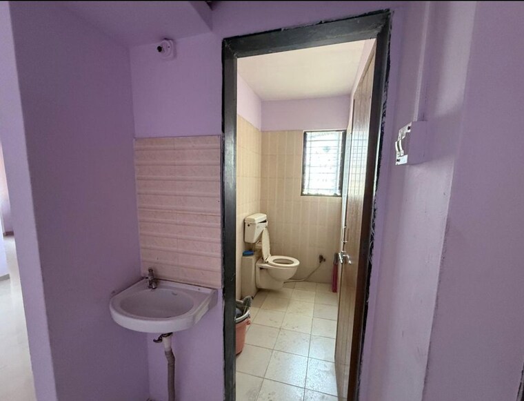 Bathroom, vijaynagar 1 Bedroom 650 Sq.Ft. Apartment In Vijaynagar Sangli 10262958