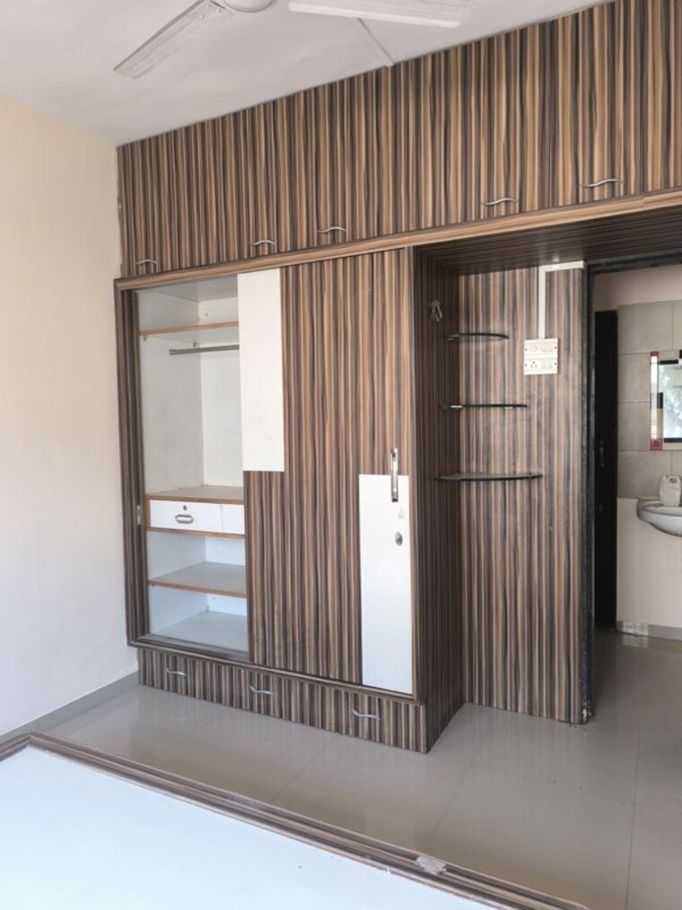 Room, vishrambagh 2 Bedroom 1100 Sq.Ft. Apartment In Vishrambagh Sangli 10235393