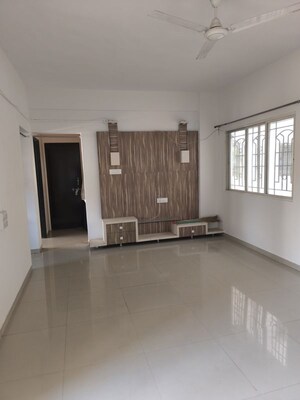 2 BHK Apartment For Rent in Vishrambagh