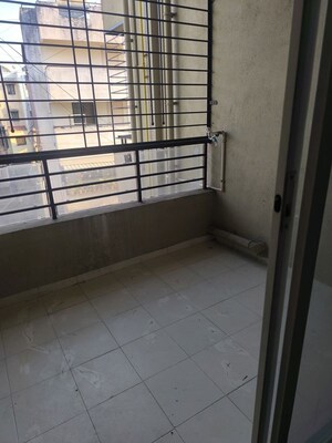 Balcony in 2 BHK Apartment at Vishrambagh – for Rent