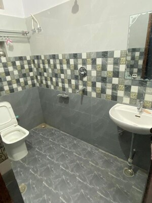 Team Area in 2 BHK Villa at Arjun Enclave Arjunganj, Arjunganj – for Rent