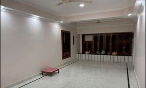 2 BHK Apartment For Rent in Hazratganj