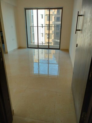 1 BHK Apartment For Rent in Sunteck Maxxworld, Tivri