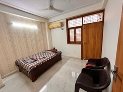 2 BHK Apartment For Rent in Bindal Enclave