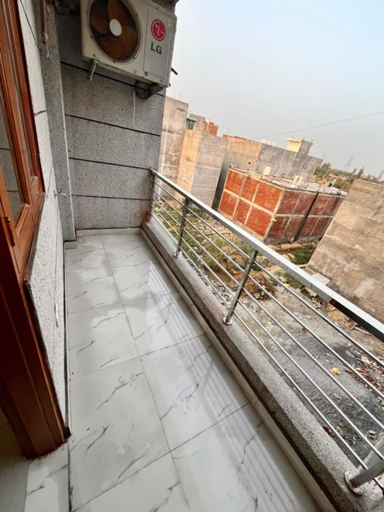 Balcony, bindal-enclave 2 Bedroom 700 Sq.Ft. Apartment In Phi Iv Greater Noida Greater Noida 10263034