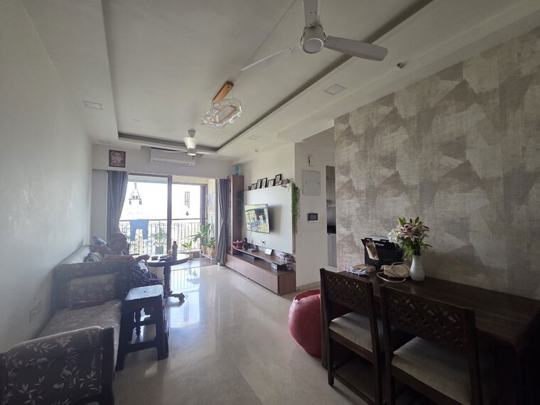 Living Room, kalpataru-paramount-e 2 Bedroom 711 Sq.Ft. Apartment In Kapur Bawdi Thane 10263039