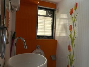 Bathroom in 1 BHK Apartment at HDIL Dheeraj Upvan 1, Borivali East – for Rent