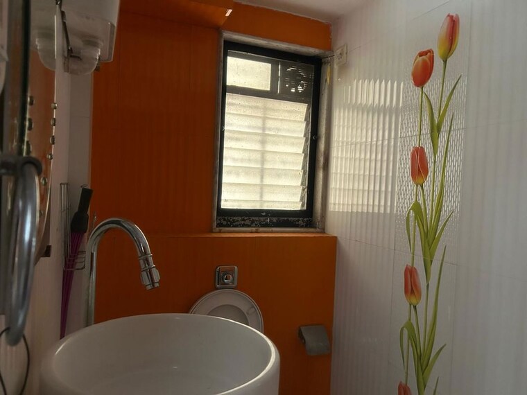 Bathroom, hdil-dheeraj-upvan-1 1 Bedroom 575 Sq.Ft. Apartment In Borivali East Mumbai 10263058