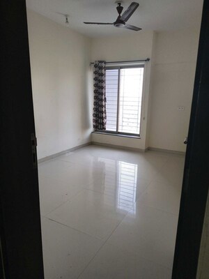 Room in 2 BHK Apartment at Alcon Renaissant, Kharadi – for Rent
