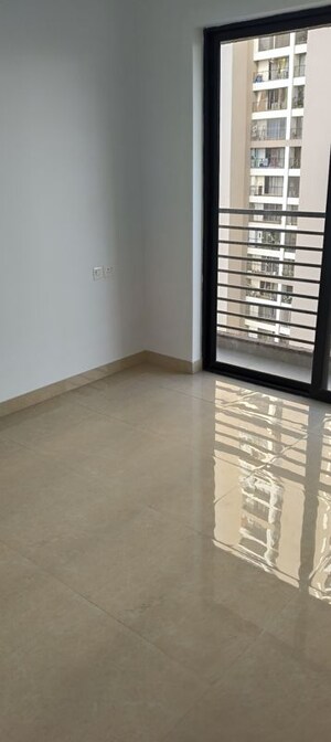 Room in 2 BHK Apartment at Risland The Icon, Dhokali – for Sale