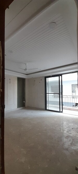 Room in 4 BHK Builder Floor at Sector 23 – for Sale