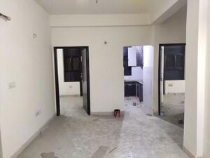 Room in 3 BHK Apartment at SRS Pearl Floors, Sector 88 – for Rent