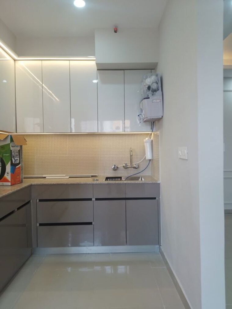 Kitchen, supertech-eco-village-ii 2 Bedroom 1106 Sq.Ft. Apartment In Sector 16b Greater Noida Greater Noida 10263160
