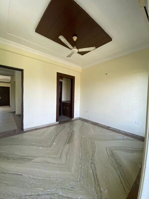 Hall in 3 BHK Builder Floor at Palam Vihar Residents Association, Palam Vihar – for Rent