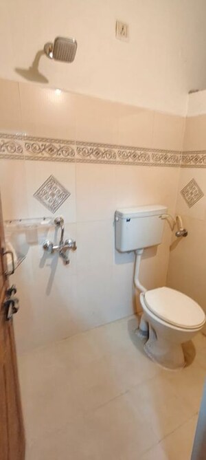 Bathroom in 3 BHK Apartment at Vaishnavi Happy Homes, Kondapur – for Rent