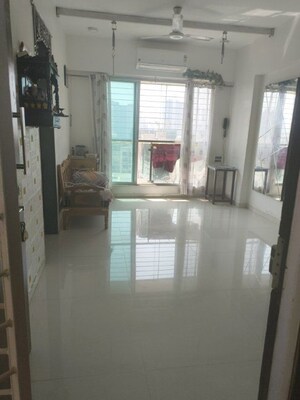 2 BHK Builder Floor For Rent in Borivali West