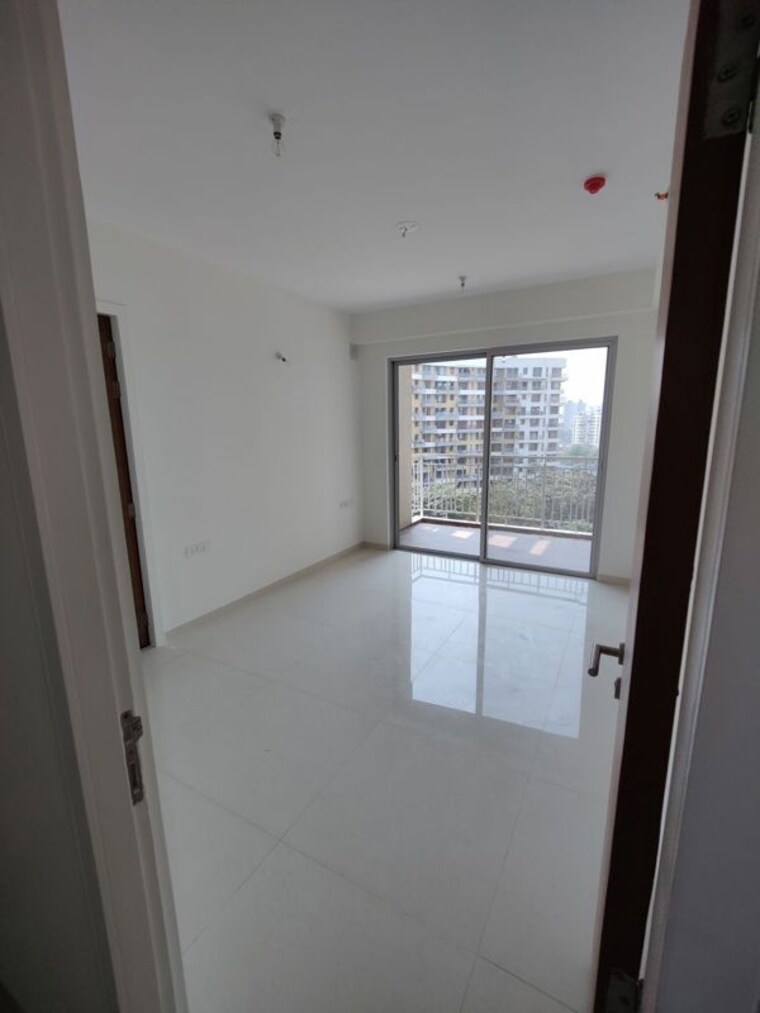 Room, kalpataru-crescendo 2 Bedroom 1000 Sq.Ft. Apartment In Wakad Pune 10263267