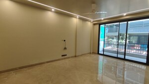 Room in 4 BHK Builder Floor at Green Wood City, Sector 45 – for Sale