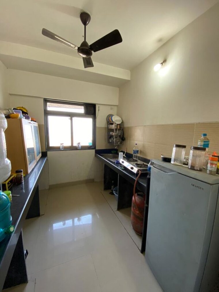 Kitchen, lodha-splendora 3 Bedroom 1100 Sq.Ft. Apartment In Ghodbunder Road Thane 10263307