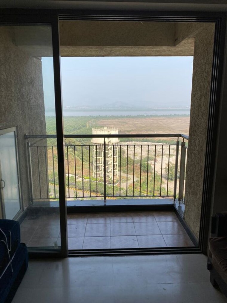 Balcony, lodha-splendora 3 Bedroom 1100 Sq.Ft. Apartment In Ghodbunder Road Thane 10263307