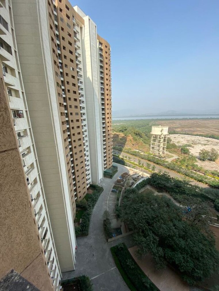 Exterior View, lodha-splendora 3 Bedroom 1100 Sq.Ft. Apartment In Ghodbunder Road Thane 10263307