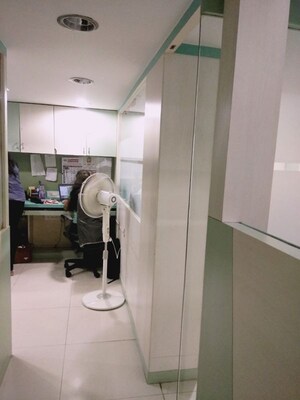Team Area in  Office Space at Super Shopping Complex, Kandivali West – for Rent