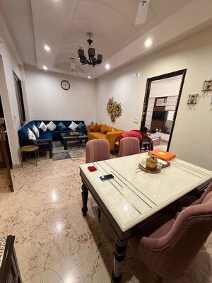 Team Area in 3 BHK Builder Floor at Sector 21d – for Rent