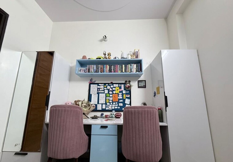 Other, sector 21d 3 Bedroom 250 Sq.Yd. Builder Floor In Sector 21d Faridabad 10263369