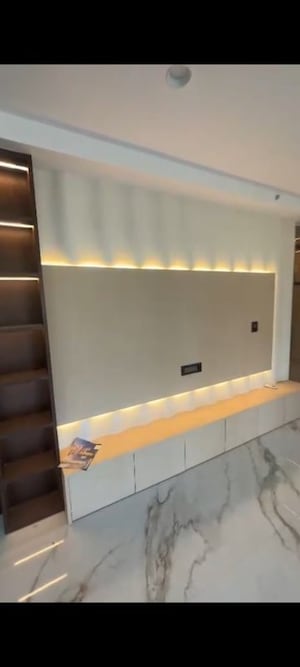 Room in 3.5 BHK Apartment at Anant Tara, Kandivali West – for Sale