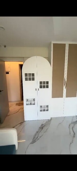 Building Lobby in 3.5 BHK Apartment at Anant Tara, Kandivali West – for Sale