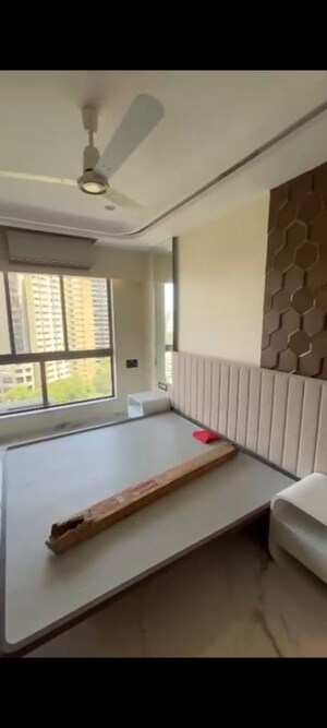 3.5 BHK Apartment For Sale in Anant Tara, Kandivali West