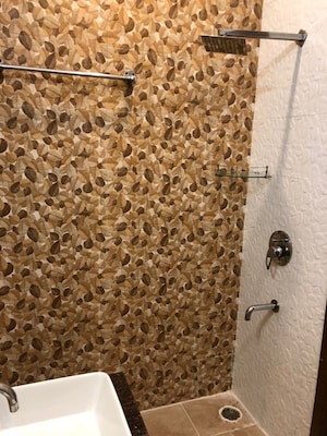 Bathroom in 3 BHK Builder Floor at Palam Vihar Residents Association, Palam Vihar – for Rent