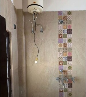 Bathroom in 3 BHK Apartment at Hazratganj – for Rent