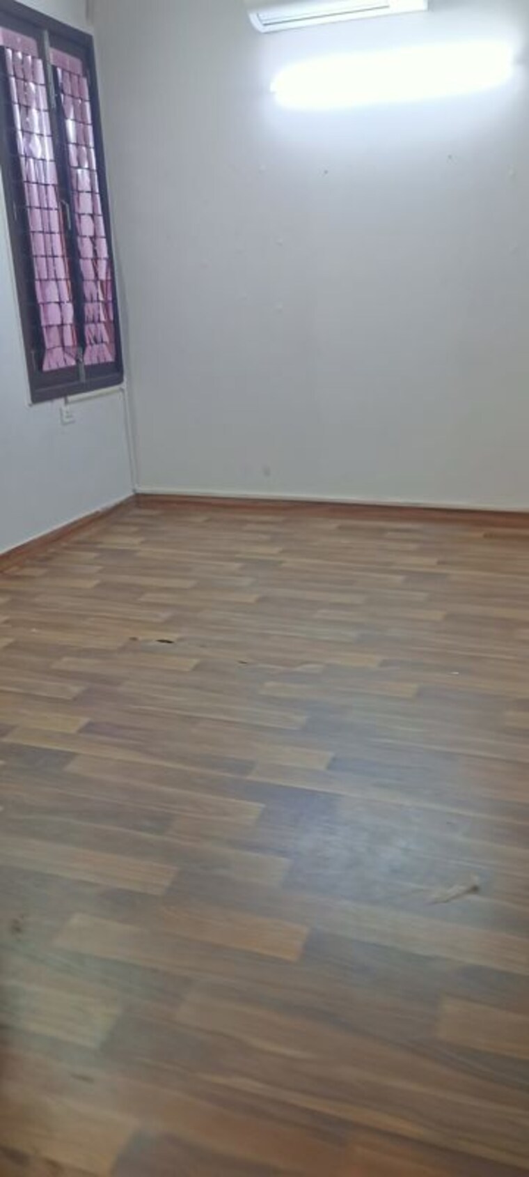 Room, dlf-city-phase-iv 3 Bedroom 2500 Sq.Ft. Builder Floor In Dlf Phase iv Gurgaon 10263431