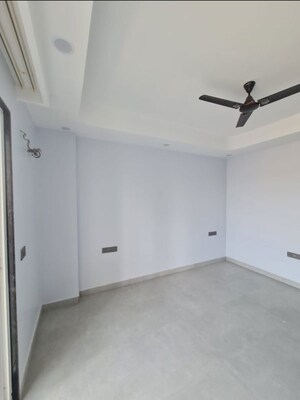 Bathroom in 2 BHK Builder Floor at Experion The Westerlies Plots, Sector 108 – for Rent