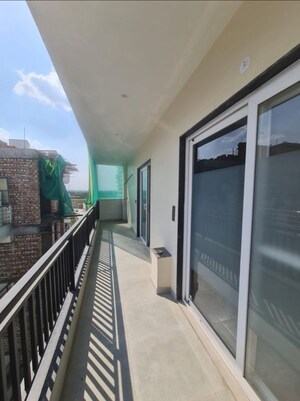 Balcony in 2 BHK Builder Floor at Experion The Westerlies Plots, Sector 108 – for Rent