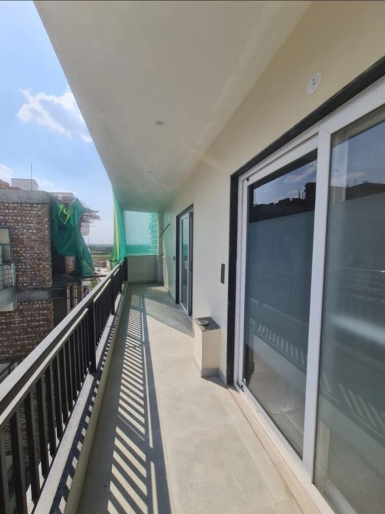 Balcony, experion-the-westerlies-plots 2 Bedroom 1366 Sq.Ft. Builder Floor In Sector 108 Gurgaon 10263470