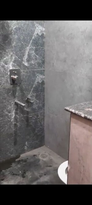 Furnished Amenities in 3 BHK Apartment at BPTP District 3, Sector 85 – for Rent