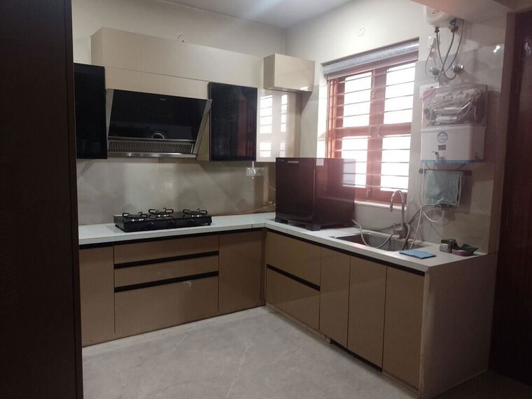 Kitchen, bptp-park-central 3.5 Bedroom 250 Sq.Yd. Builder Floor In Sector 85 Faridabad 10263483