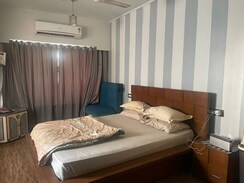 2 BHK Apartment For Rent in JP Eminence