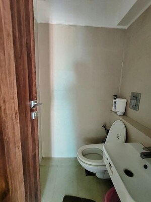 Bathroom in 3.5 BHK Apartment at Satyam Springs, Deonar – for Rent