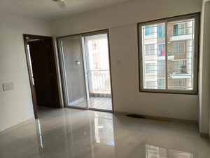 Room in 2 BHK Apartment at Goel Ganga Amber, Tathawade – for Rent