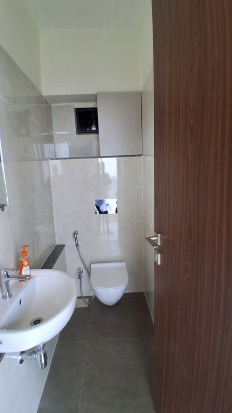 Bathroom, dynamix-divum 2 Bedroom 778 Sq.Ft. Apartment In Malad East Mumbai 10263568