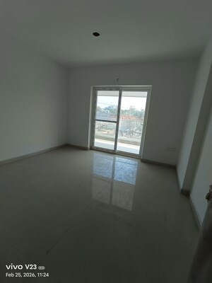 Room in 3 BHK Apartment at Candeur Lakescape, Kondapur – for Sale