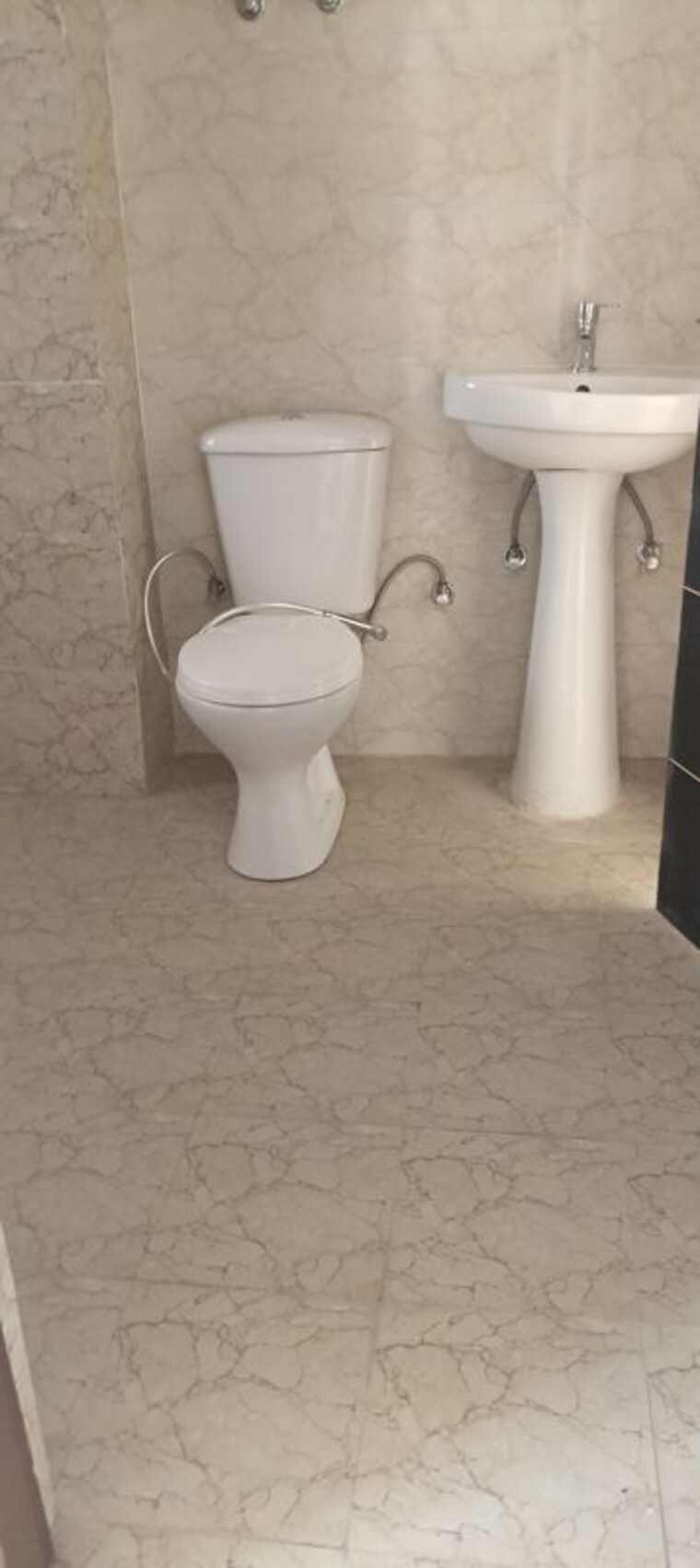 Bathroom, amrapali-heartbeat-city 3 Bedroom 1575 Sq.Ft. Apartment In Sector 107 Noida 10263709