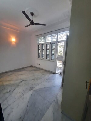 Room in 2 BHK Builder Floor at Malviya Nagar – for Rent