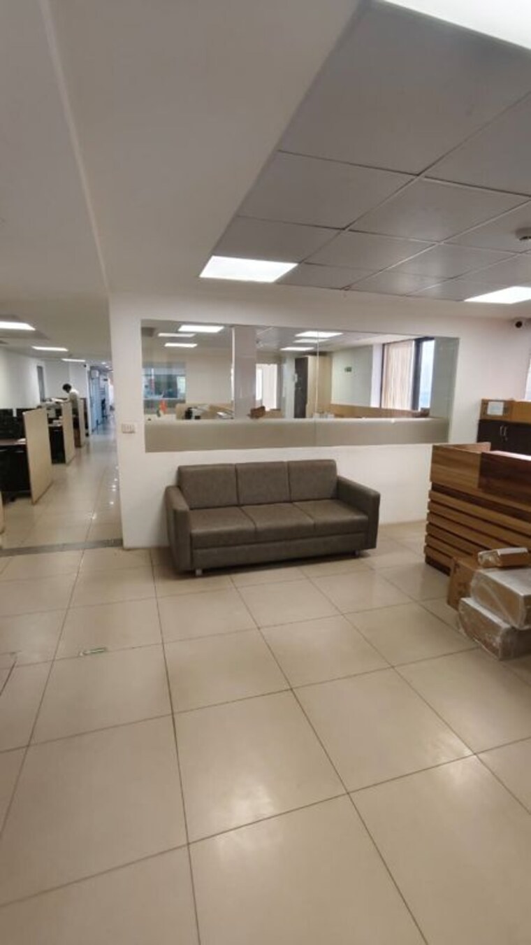  Parking, goyal-palladium Commercial Office Space 8748 Sq.Ft. In Makarba Ahmedabad 10263708