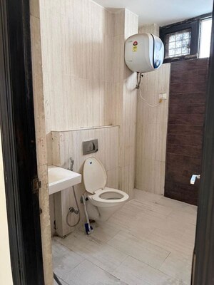 Bathroom in 3 BHK Builder Floor at Sector 40 – for Rent