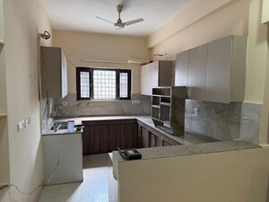 Kitchen in 3 BHK Builder Floor at Sector 40 – for Rent
