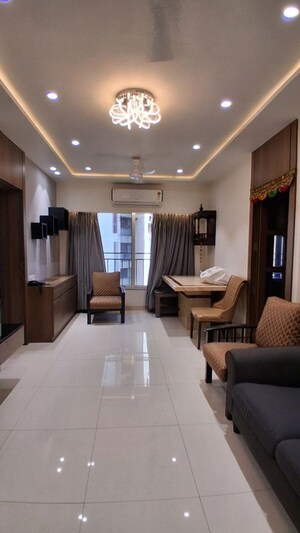 2 BHK Apartment For Rent in Harasiddh Viraaj, Malad East